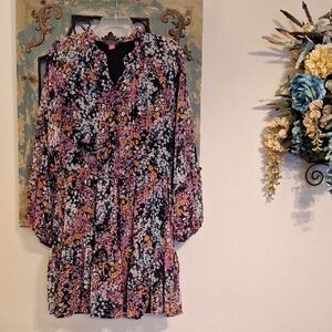 Vince Camuto Vibrant Floral Long Sleeve Dress. NWOT Size Large